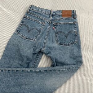 Levi’s high rise jeans